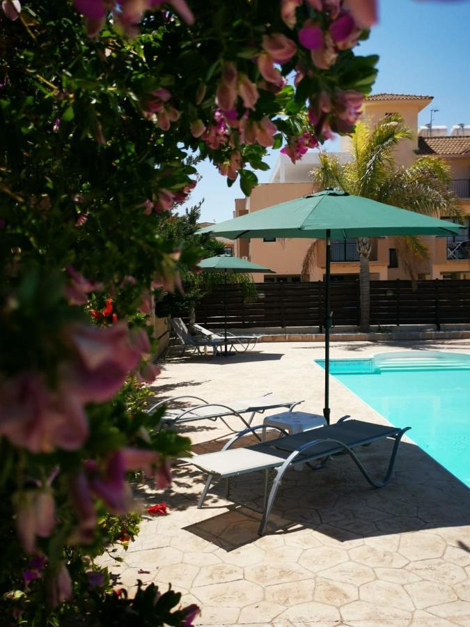 Artemis Executive Suite Larnaca Exterior photo